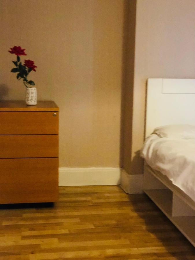Dach Apartments - Cozy 3 Bed Apartment In Hendon Edgware Eksteriør bilde