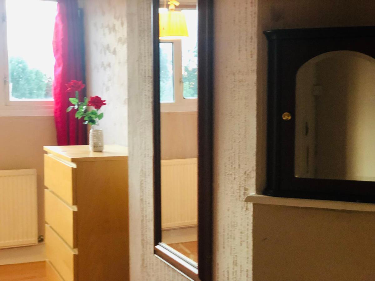 Dach Apartments - Cozy 3 Bed Apartment In Hendon Edgware Eksteriør bilde
