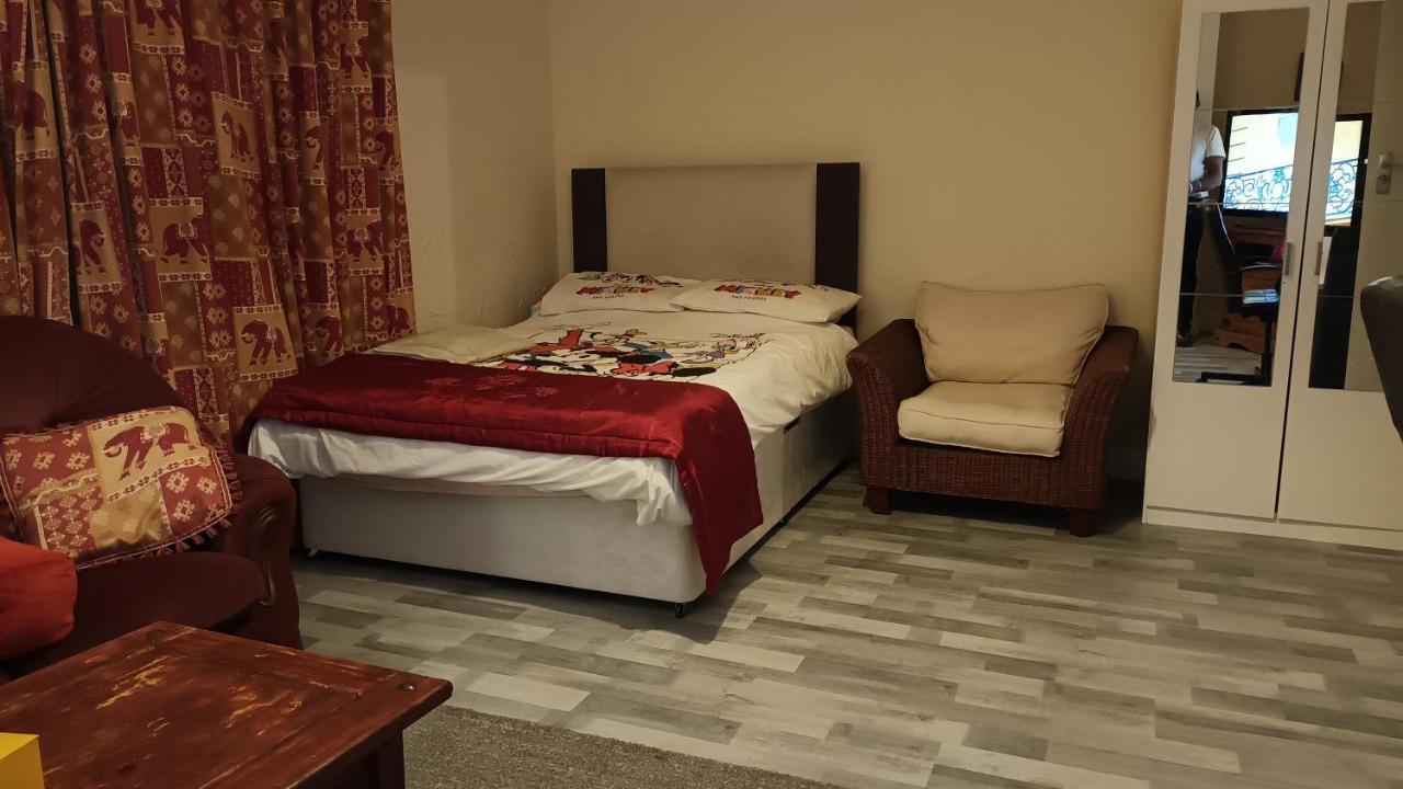 Dach Apartments - Cozy 3 Bed Apartment In Hendon Edgware Eksteriør bilde